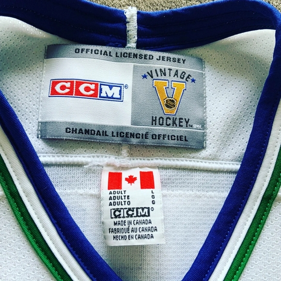 VINTAGE CCM HENRIK SEDIN CANUCKS JERSEY SIZE LRG - Picture 3 of 5